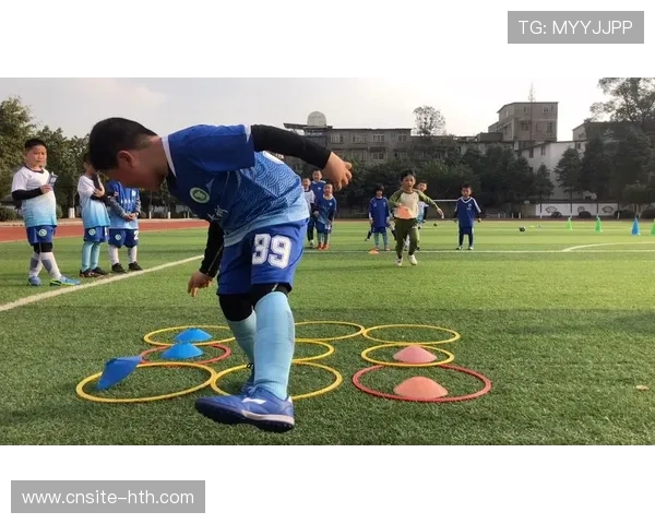 青训是否引导球员在训练中主动构建战术意识，青训对足球的重要性